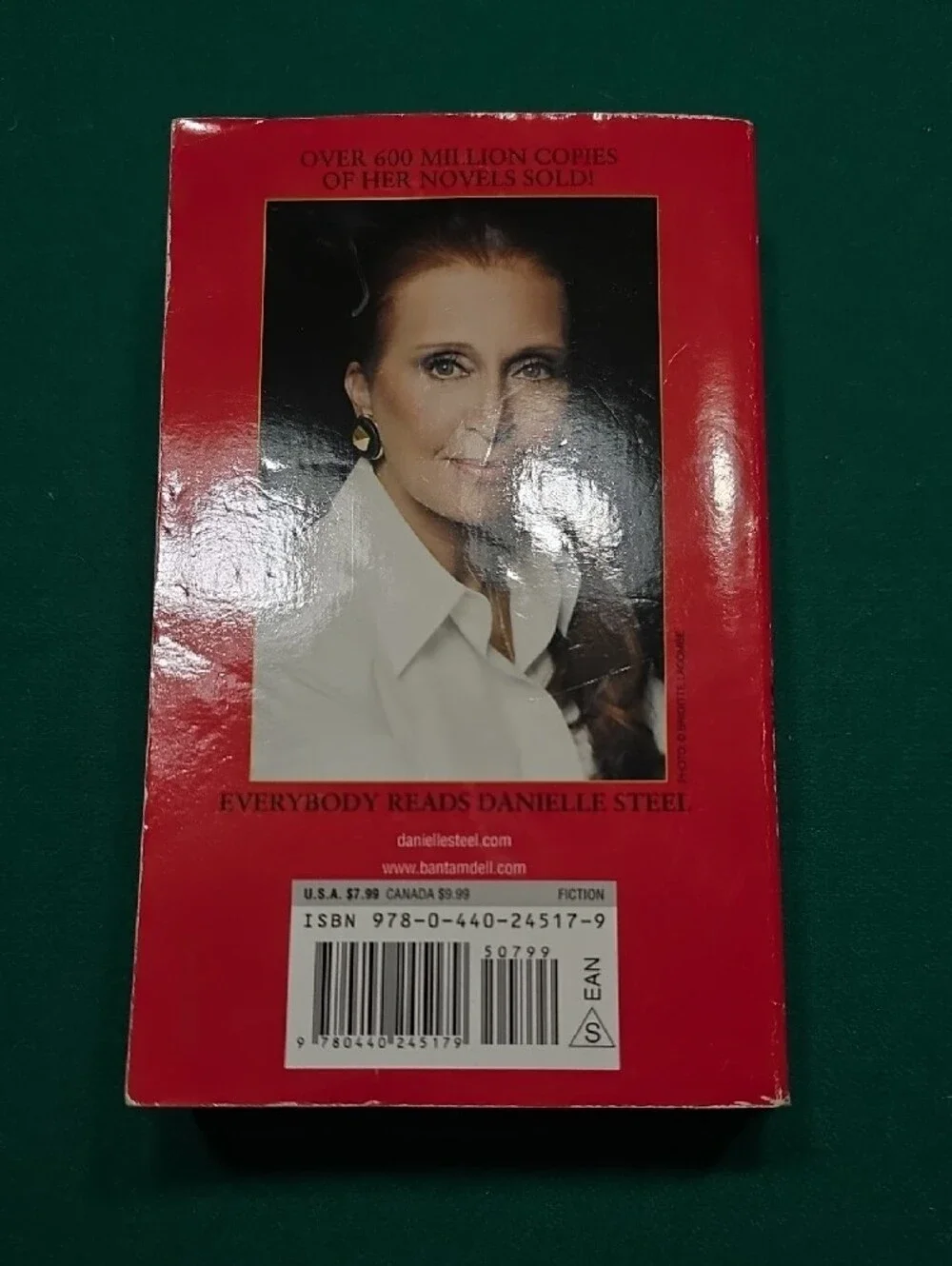 Danielle Steel 44 Charles Street Paperback - Red Cover Used